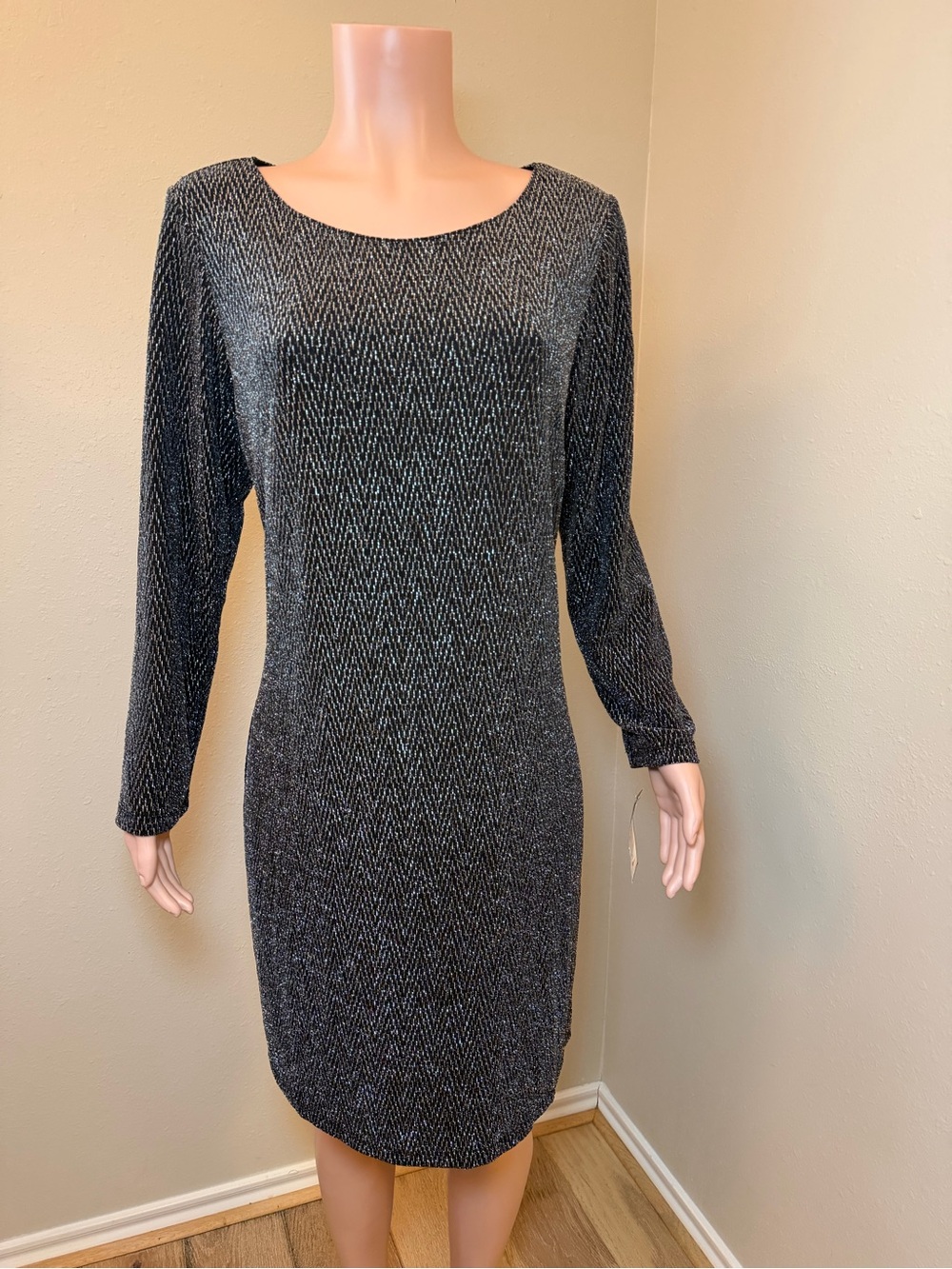 Jessica Howard Black Metallic Long-Sleeve Sheath Dress